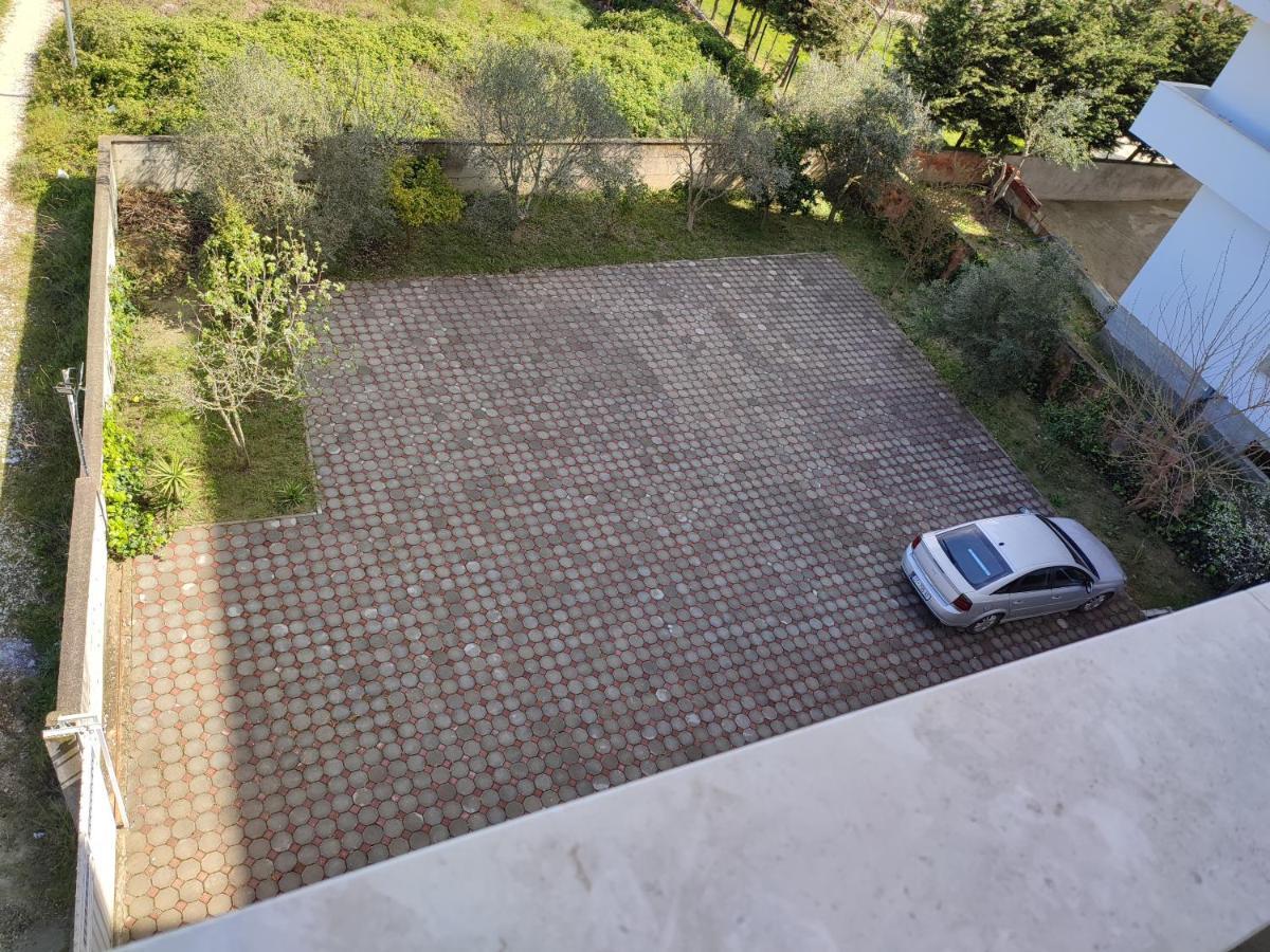 Sabi Apartment Golem Qerret Εξωτερικό φωτογραφία